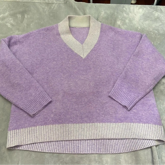 Lululemon Alpaca Wool alpaca V-Neck Sweater purple 27186 - Picture 3 of 12